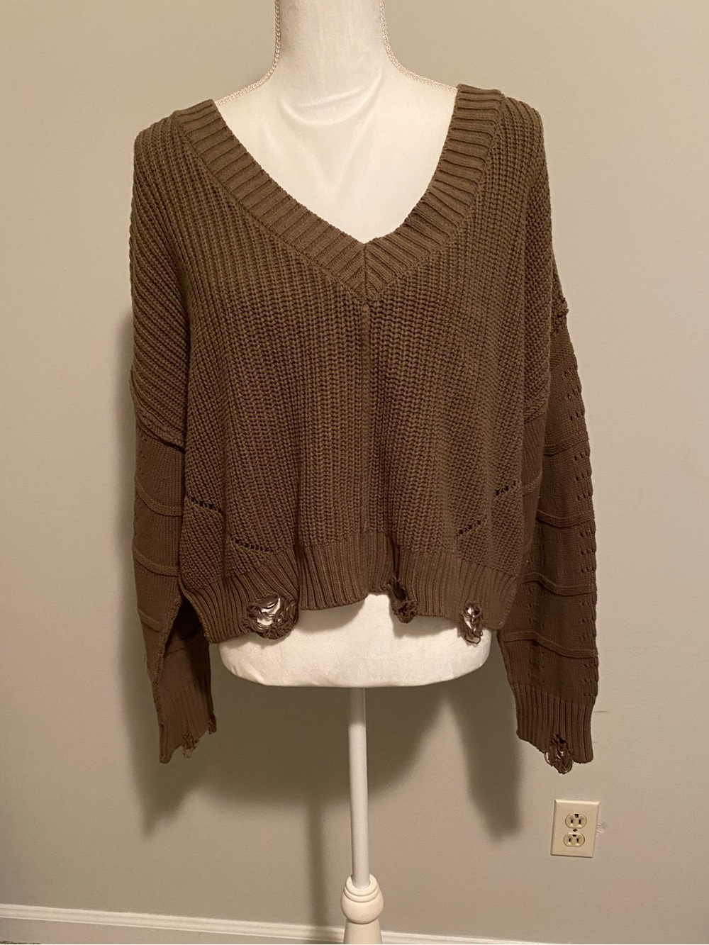 Women's V-Neck Distressed  Army GreenKnit Sweater - Size LG Altar’d State